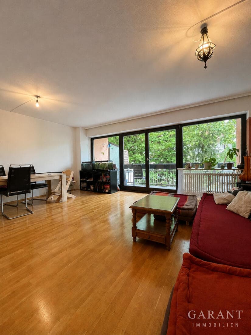 Charmante 1 1/2 Zimmer-Wohnung mit Balkon & Garage in zentraler Lage von Freising