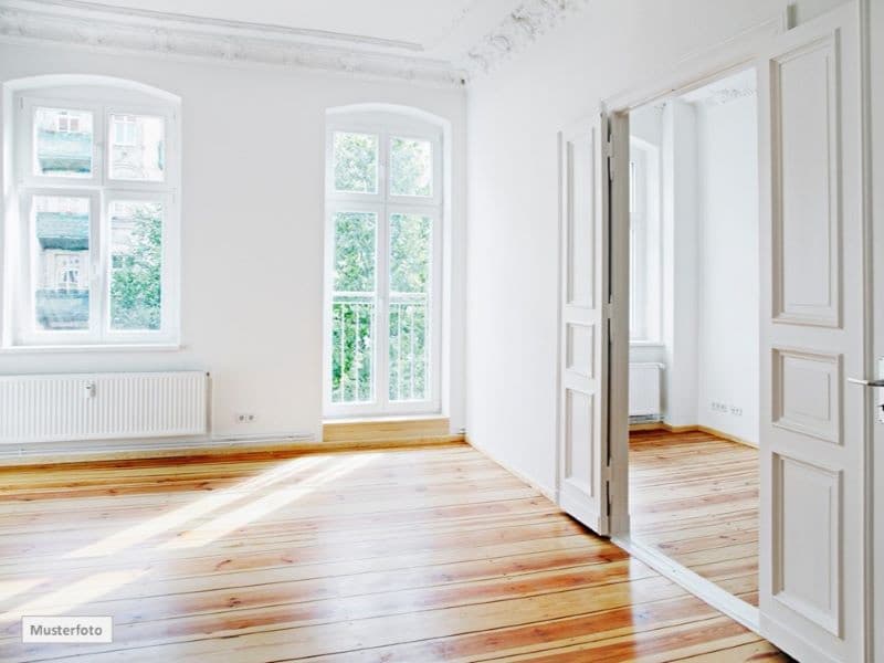 Etagenwohnung in 93073 Neutraubling, Aussiger Str.