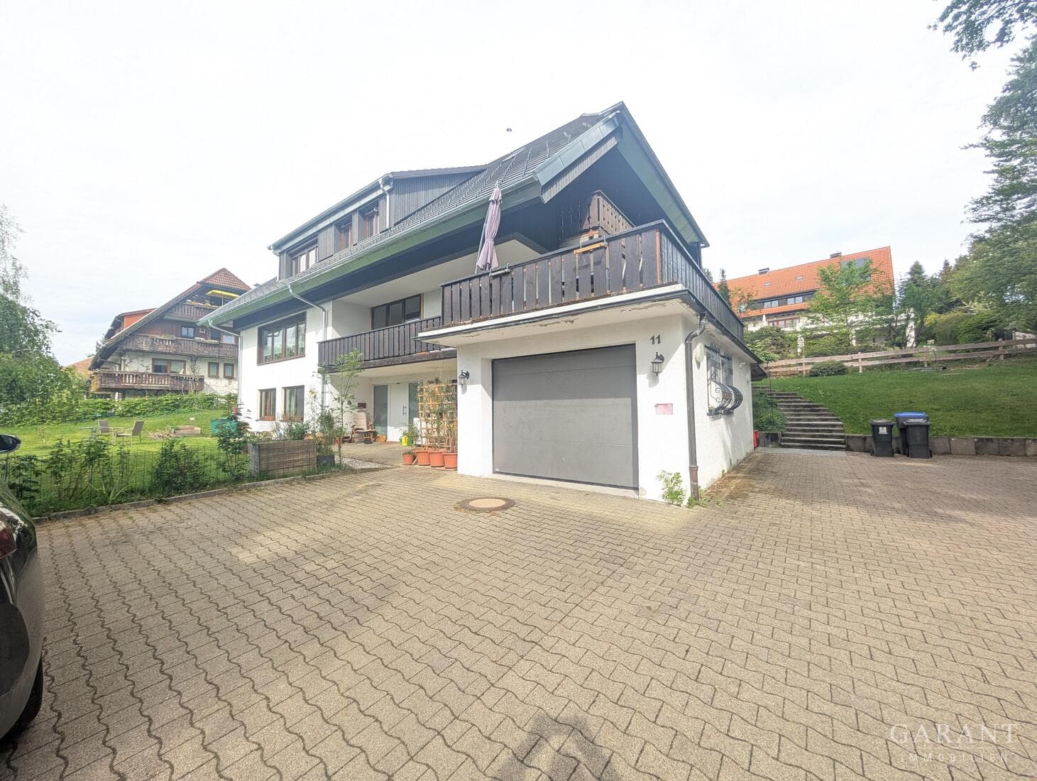 Attraktive 3 Zimmer-Maisonette-Wohnung in sonniger Lage - mit herrlichem Blick auf die Berner Alpen!