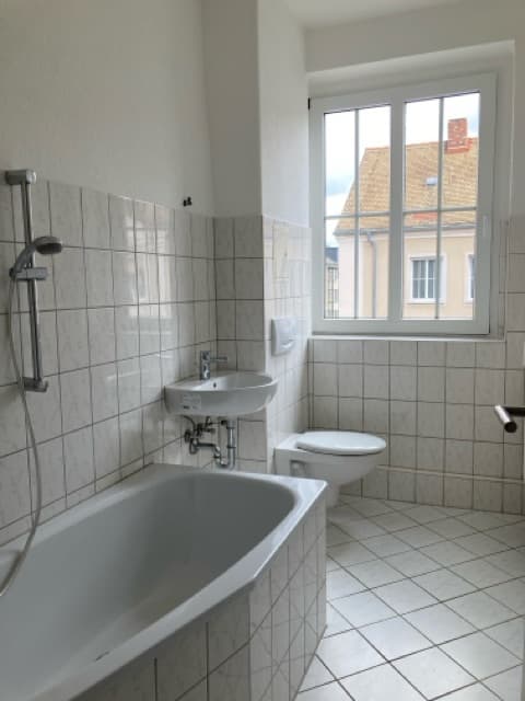 Frisch saniert! 3 Zimmer in Roßlau!