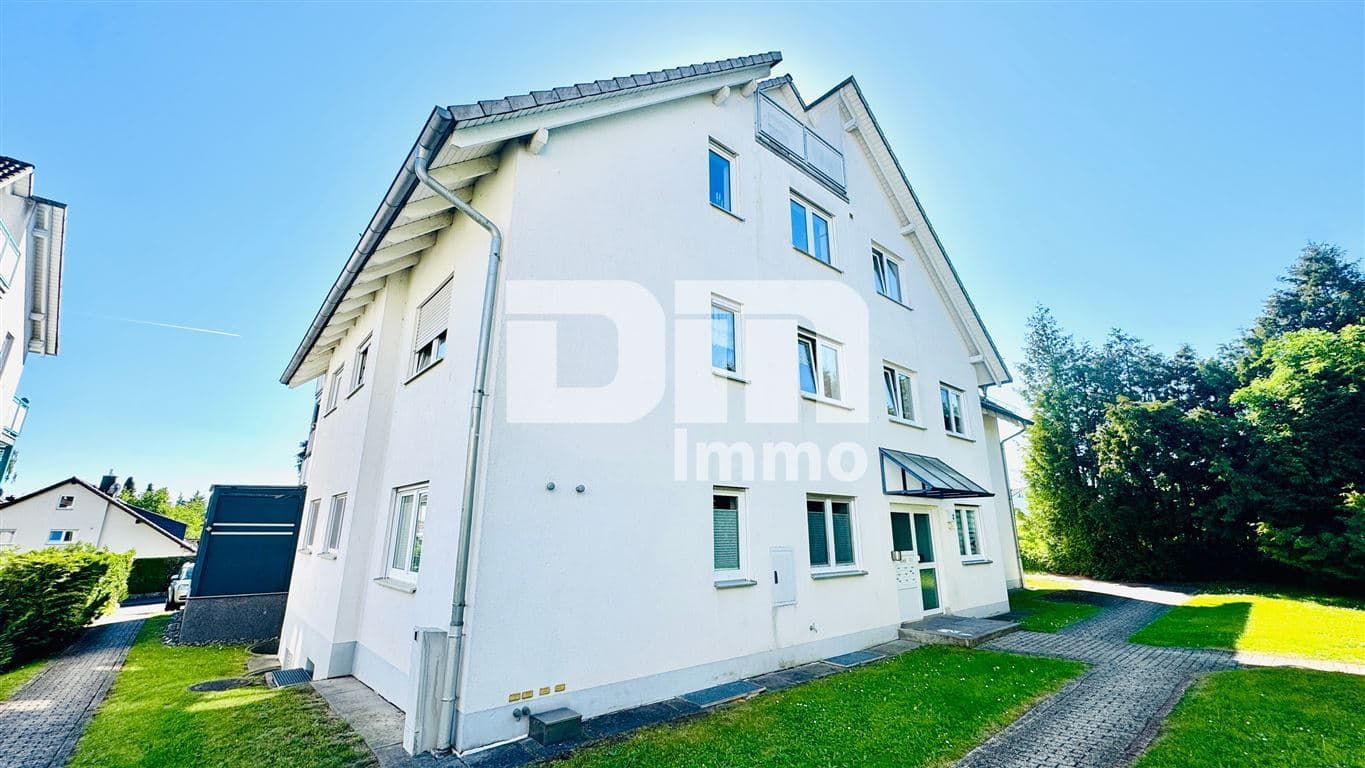 (R)eserviert!Gepflegte Maisonette Wohnung mit Studio 2x Balkon und PKW Stellplatz 