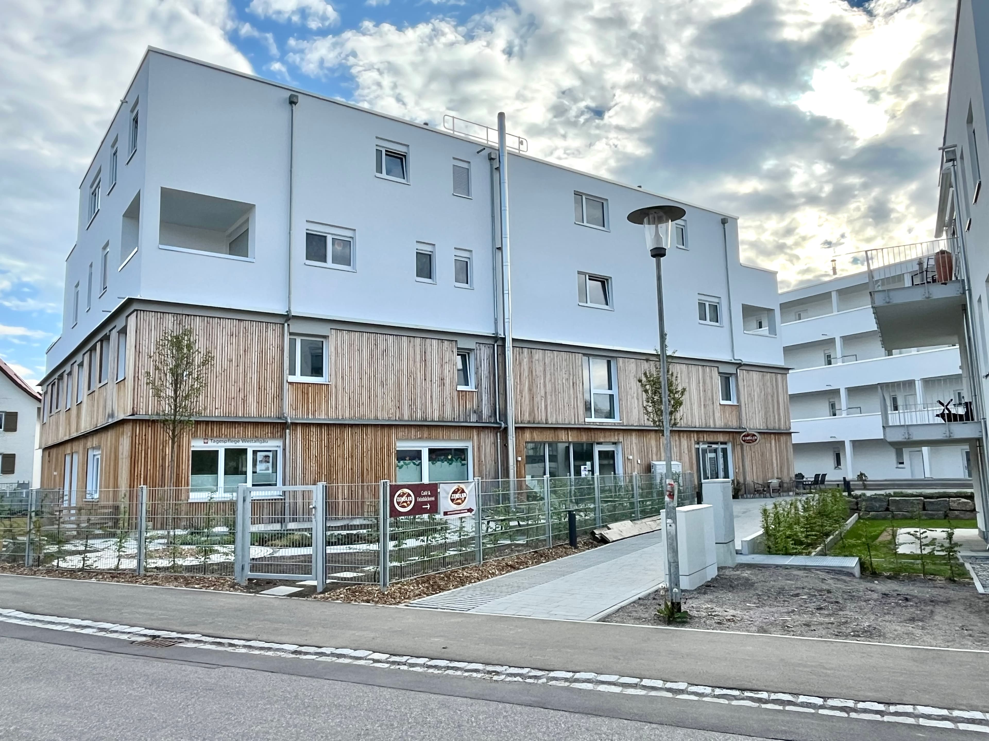 Praxis für Arzt, Physio oder medizinisch verwandtes im betreuten Wohnen in Lindenberg zu vermieten