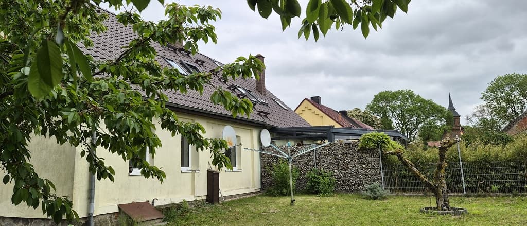 BÖRS - Immobilien ++Glocksin - Doppelhaushälfte im Grünen nahe Neubrandenburg