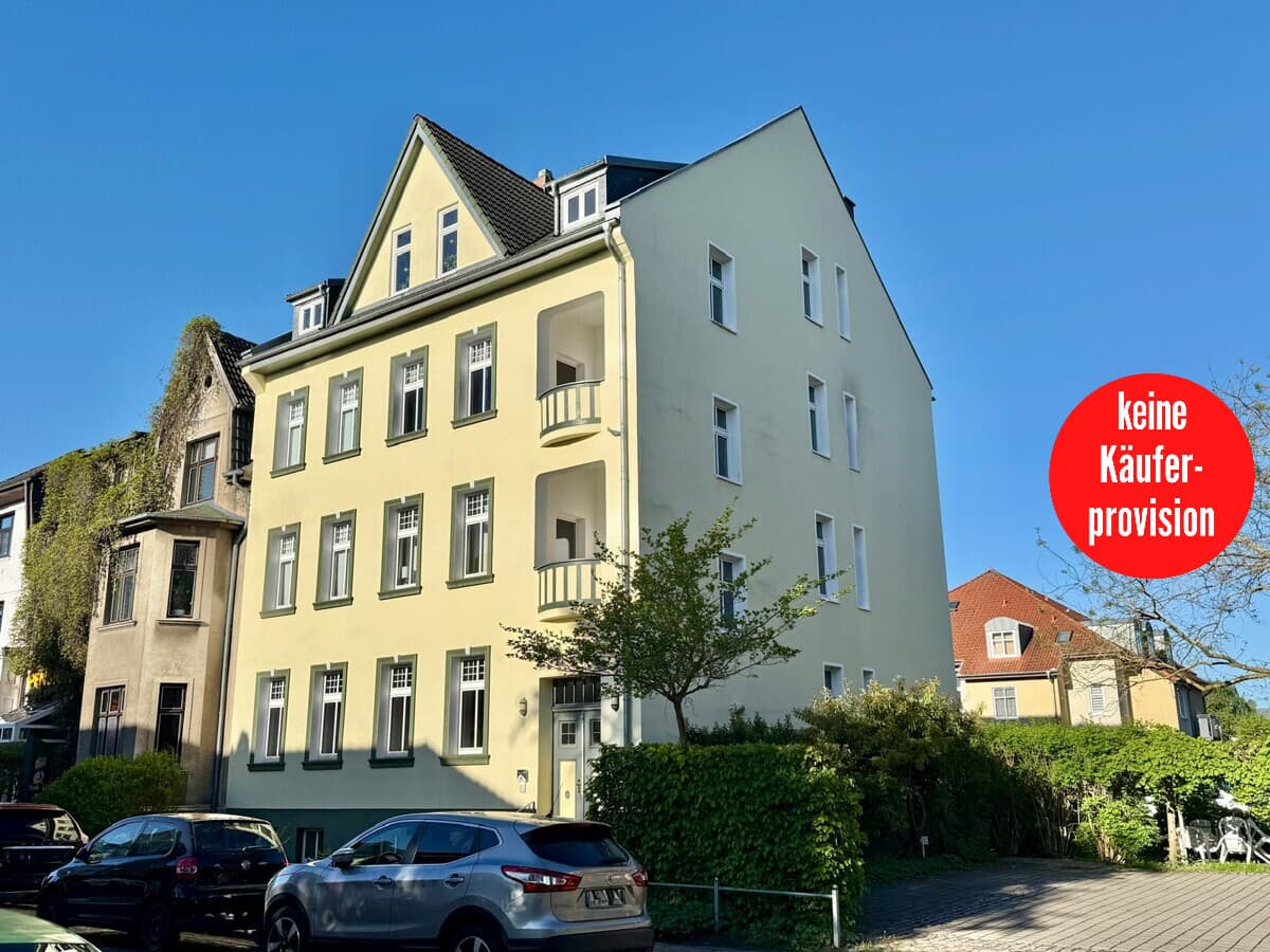 HORN IMMOBILIEN++ Neubrandenburg, charmante 3-Raum ETW im EG mit großer Terrasse, EBK und großem Bad