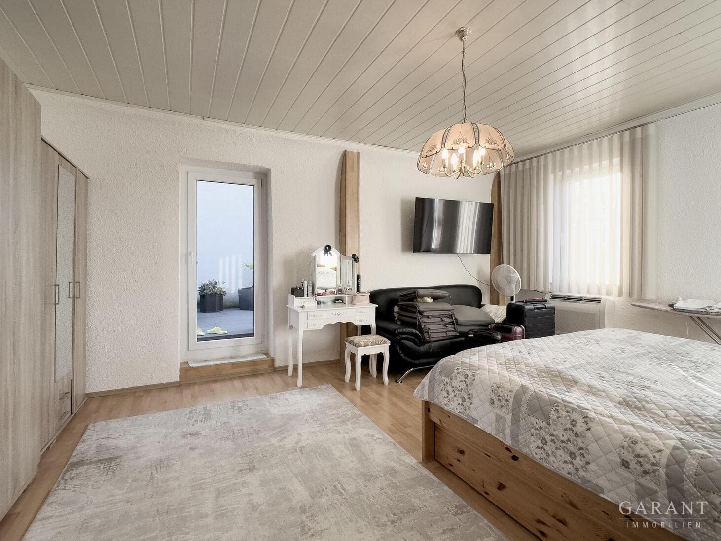 *** Attraktive 3 Zimmer-Wohnung mit großer Dachterrasse in Frankenthal ***