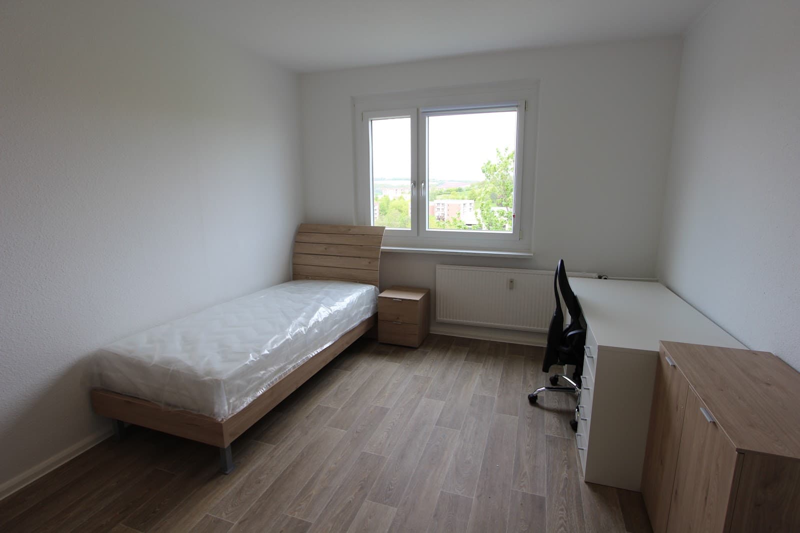 Gemütliches WG-Zimmer möbliert