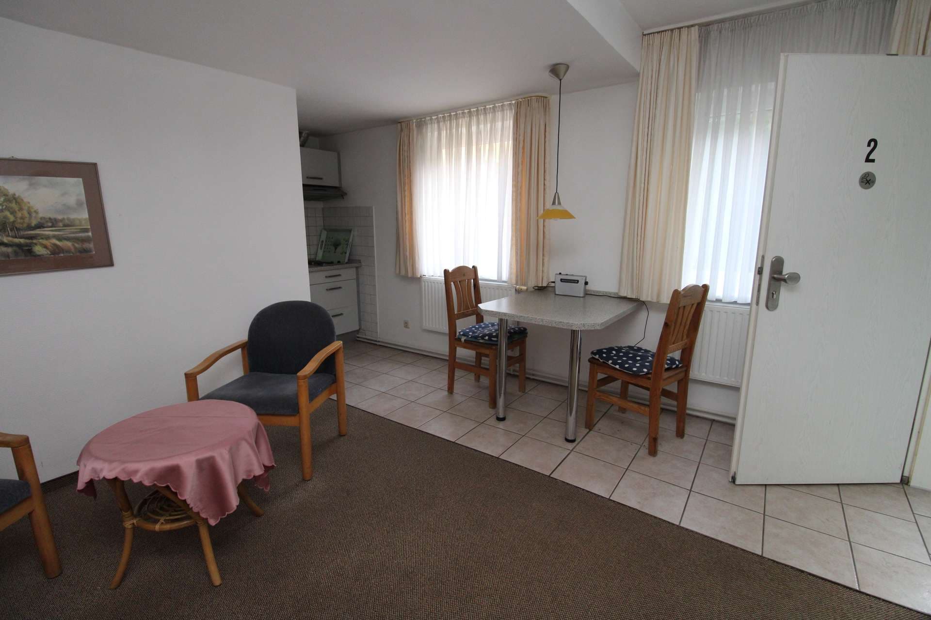 Ab Juli: Kleines Apartment direkt an der Ostsee!