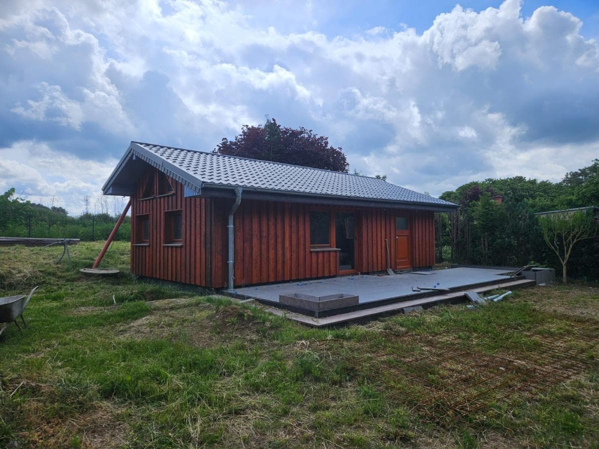 Freizeitgrundstück mit Rohbau, großer Terrasse und vielfältigen Möglichkeiten
