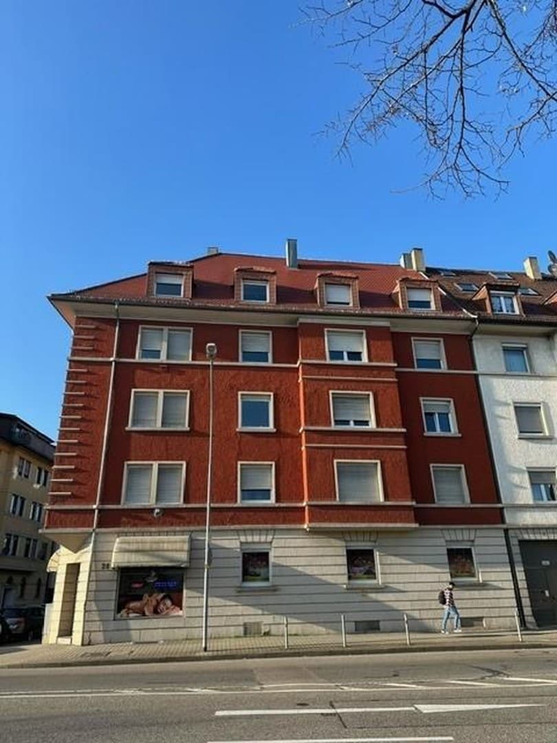 Gewerbeeinheit 101 m² für Einzelhandel, Praxis oder Büro