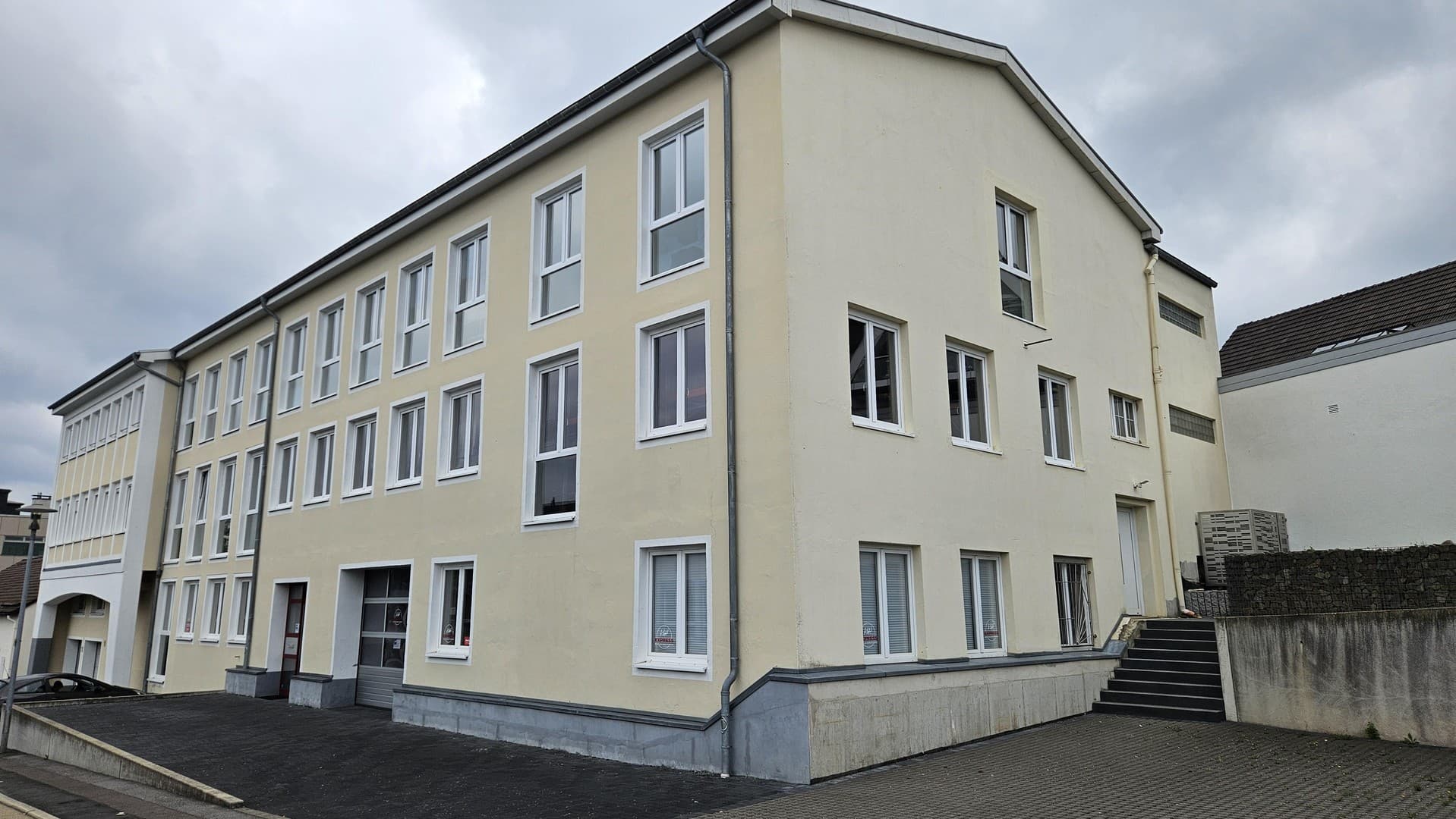 großzügige Gewerbefläche 431qm