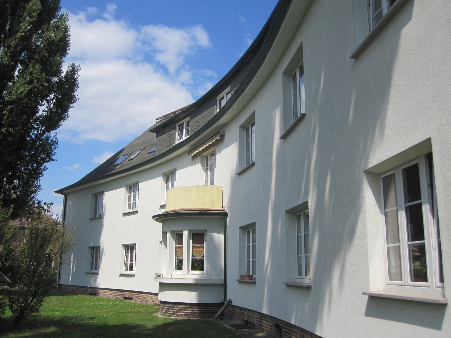 Charmante 3 Zimmer Wohnung im 1. OG mit Blick ins Grüne