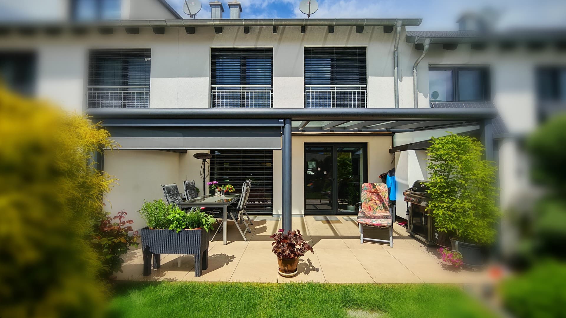 Zeitlose Eleganz trifft modernen Wohnkomfort – hochwertiges Reihenhaus mit exklusivem Interior