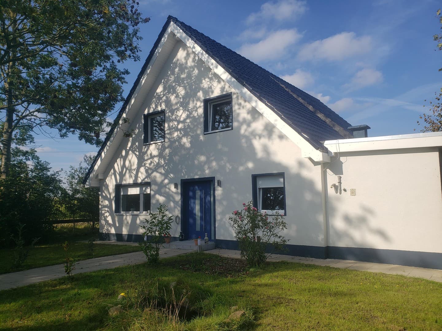 Norddeutsche Naturoase trifft Neubau mit Wohnkomfort: 240m² Erstbezug