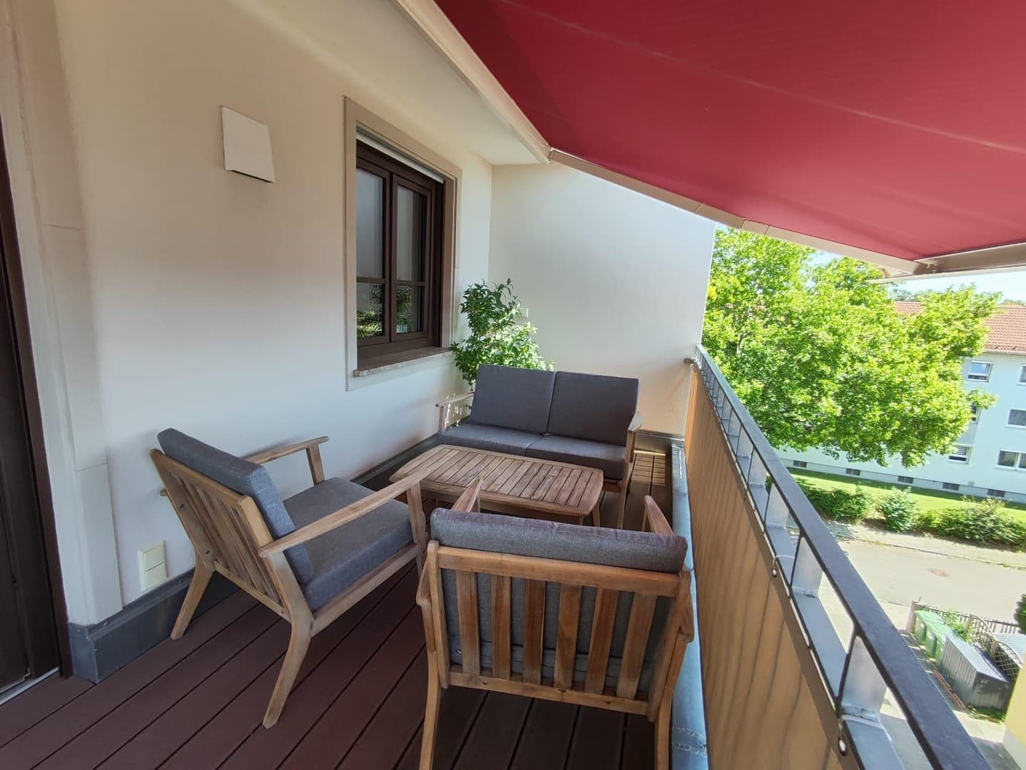 Über den Dächern Regensburgs: Barrierefreie High-End-Wohnung mit Penthouse-Flair im Kasernenviertel