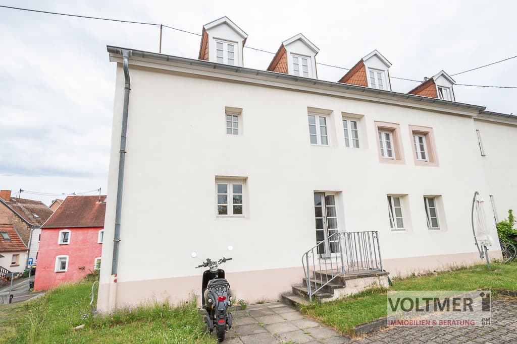 INVESTMENT - vermietete Eigentumswohnung mit Stellplatz in Dudweiler!