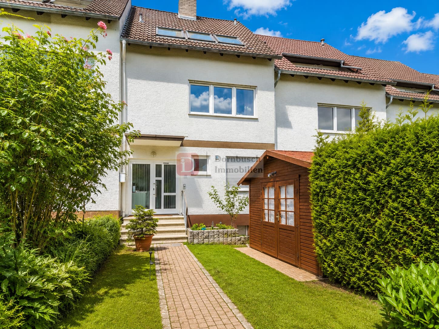 Top!! Charmantes 6-Zimmer-Reihenhaus mit Garten in Top Lage