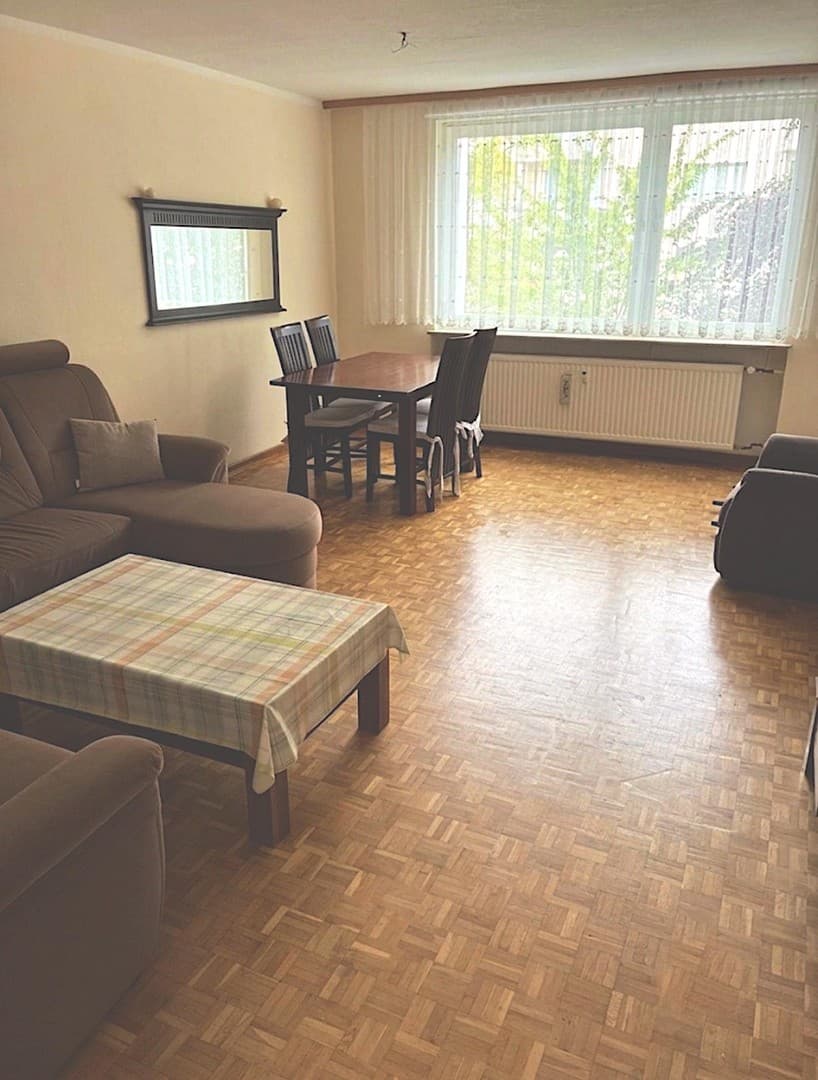Provisionsfrei: 3-Zi.-Wohnung mit Balkon & Loggia – sofort frei   in Ahlem