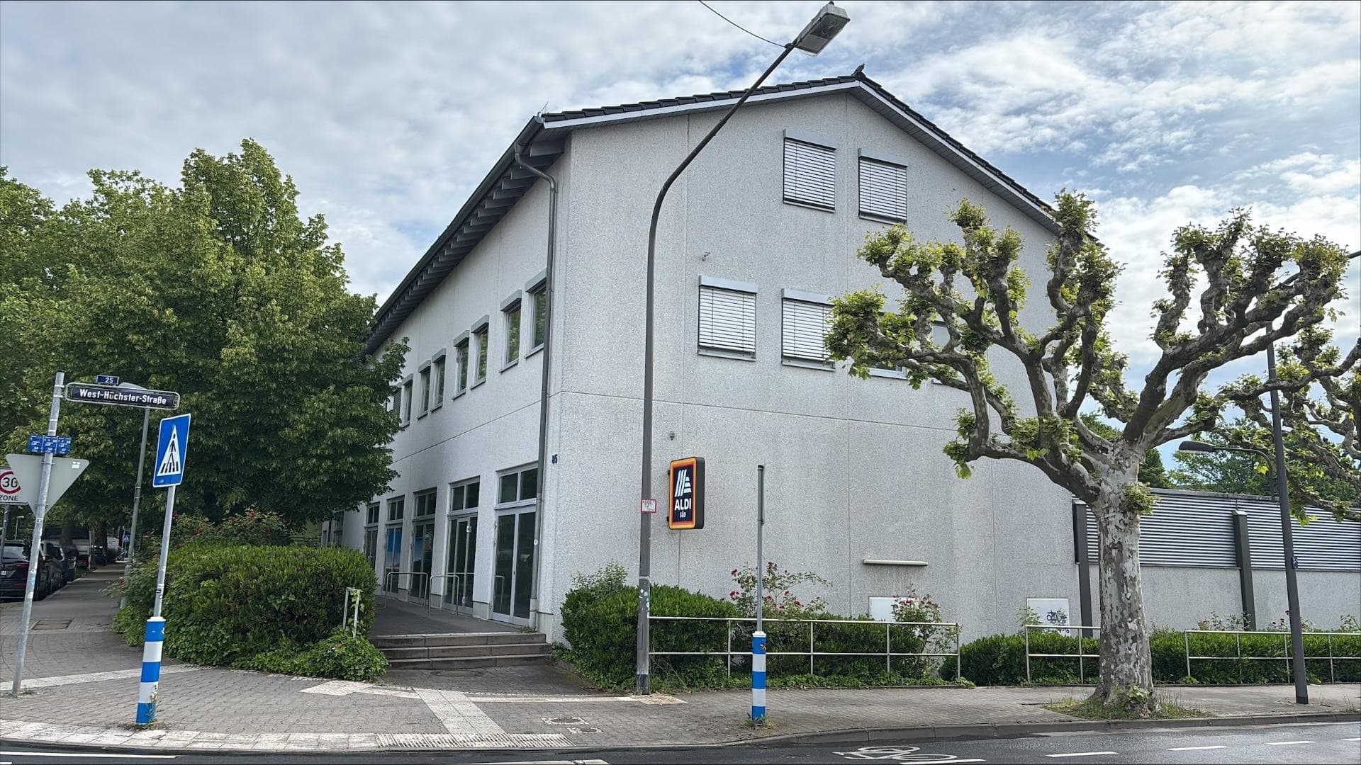 Flexible Büroflächen mit optional anmietbarer Archivfläche in Frankfurt‑Zeilsheim