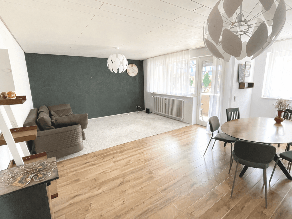 Zentrales Wohnen! Interessante 4 Zimmer-Wohnung mit Balkon & Aufzug!