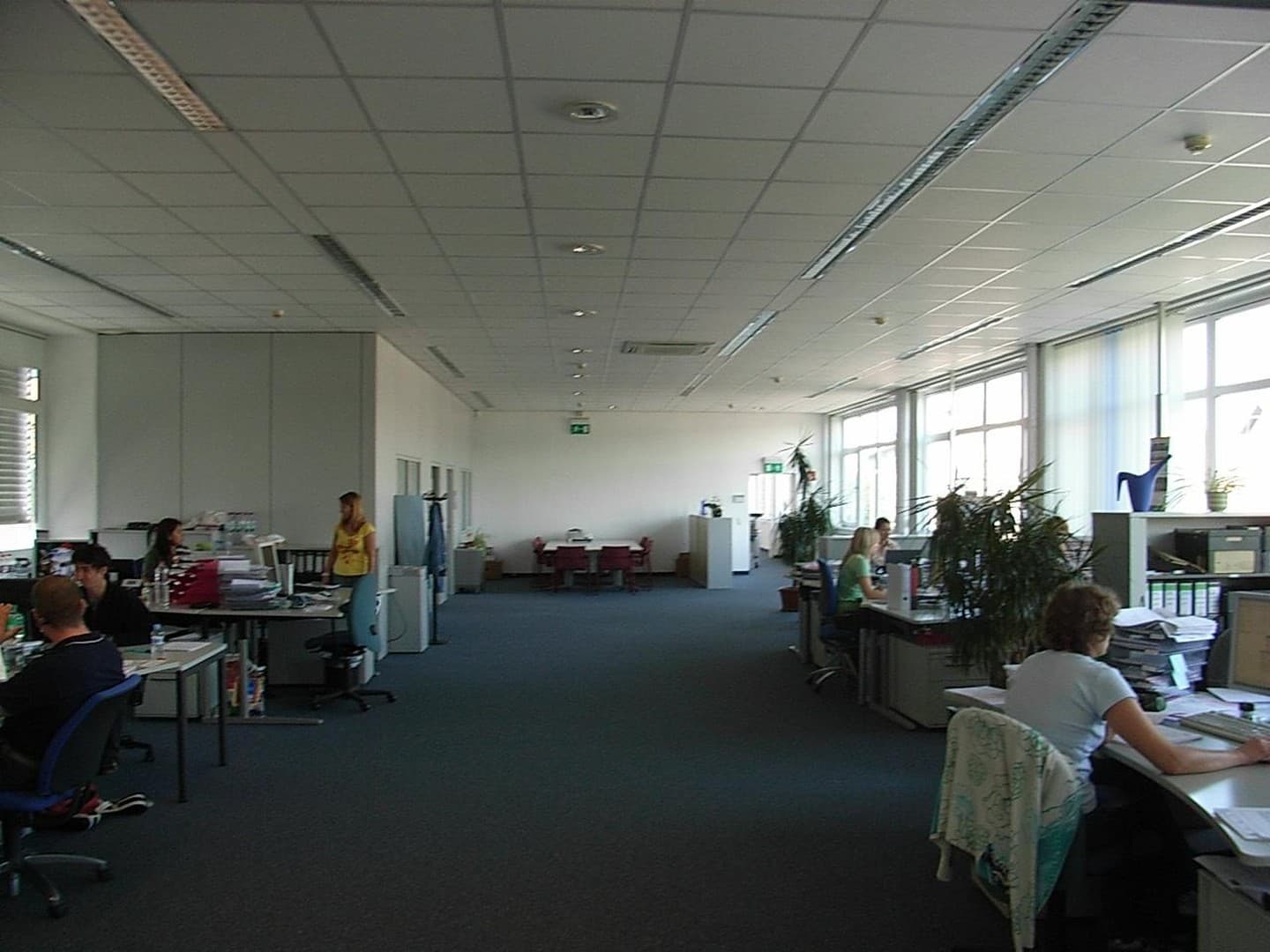 Großräumige helle Büroflächen ** Provisionsfrei ** Auf Wunsch 235 qm Lager