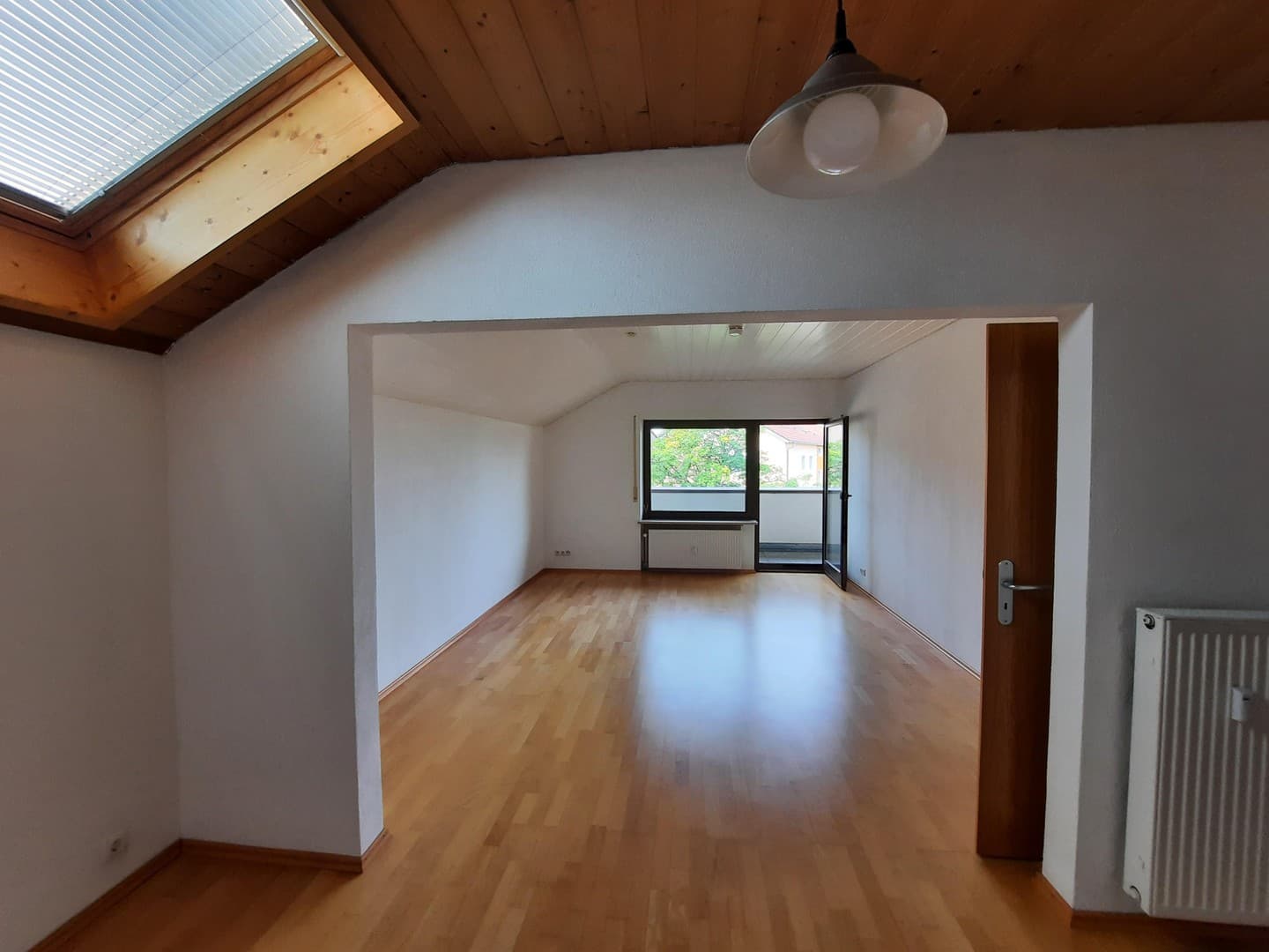 3-Zimmer DG-Wohnung, 84 qm, zentrumsnah, provisionsfrei