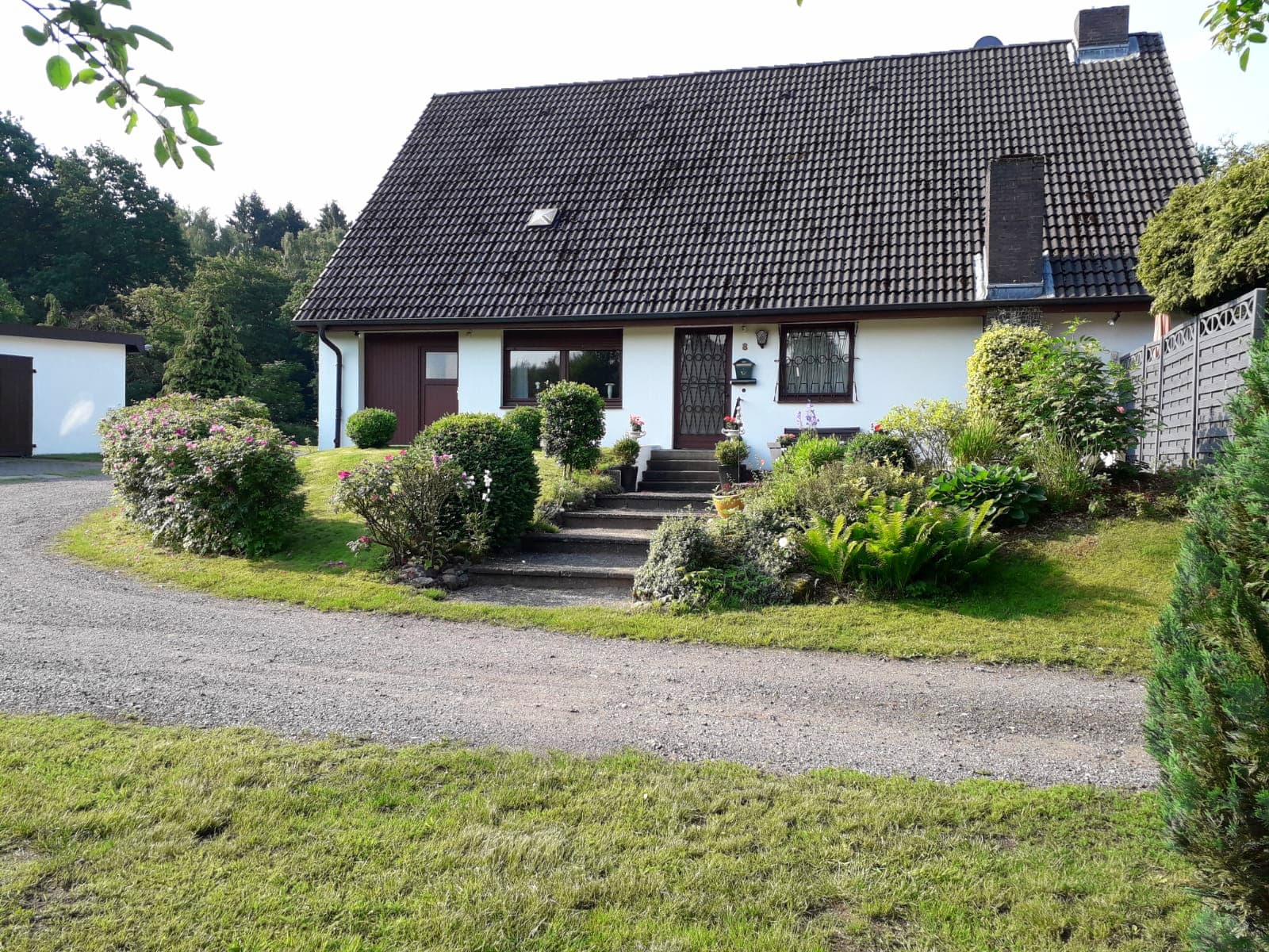 Traumhaftes Anwesen - auch gewerblich nutzbar - am Stadtrand HH-Walddörfer