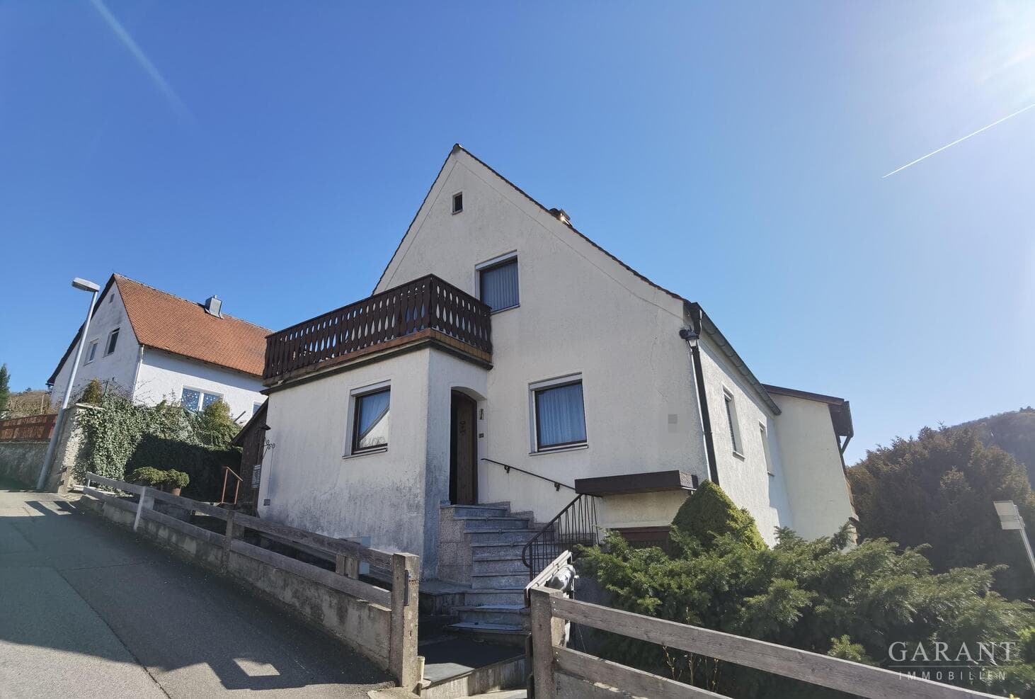 ~Ihr neues Zuhause mit Weitblick - EFH in Hanglage, perfekt für Familien und Kletterliebhaber~