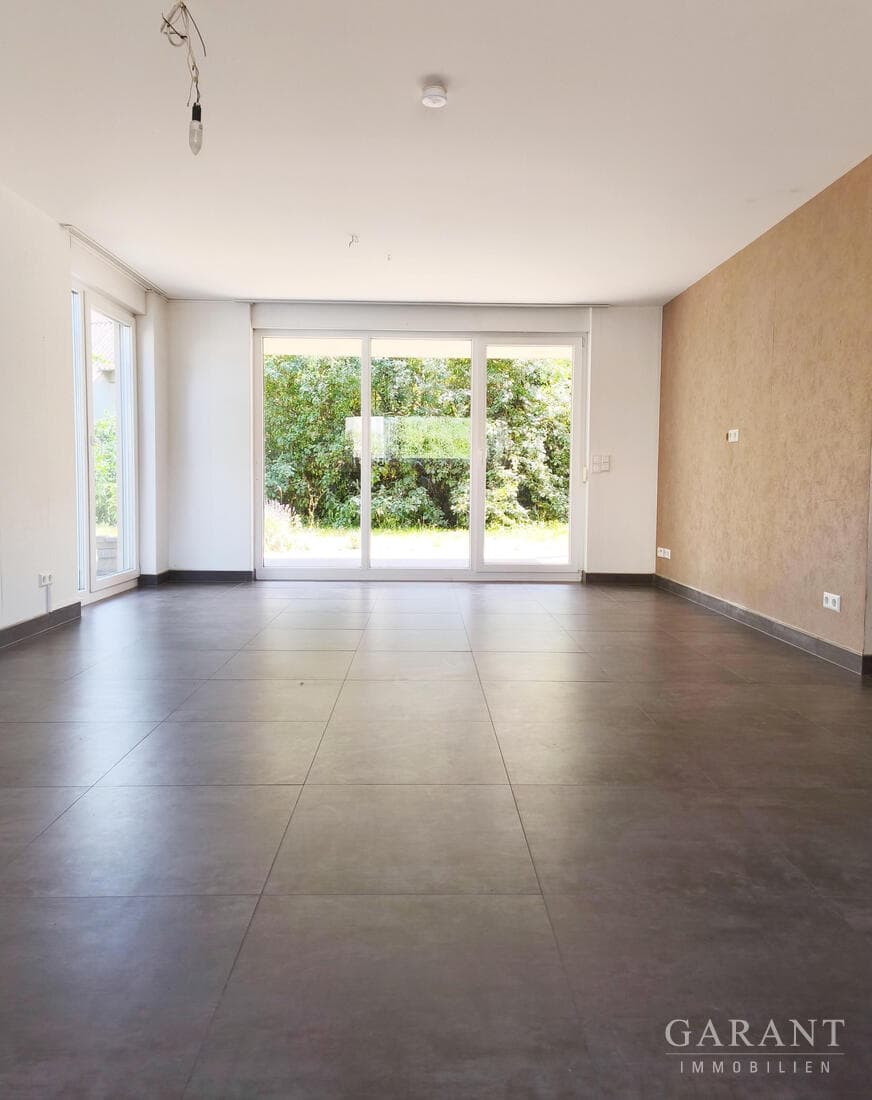 Erdgeschoss-Wohnung in Gäufelden-Nebringen mit schöner Terrasse und Garten