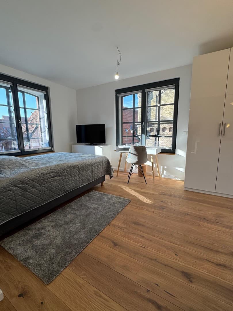 Serviced-Apartment-Businessapartment-Berufspendler: All-In je 25qm (+ 55qm Co-Livingbereich)