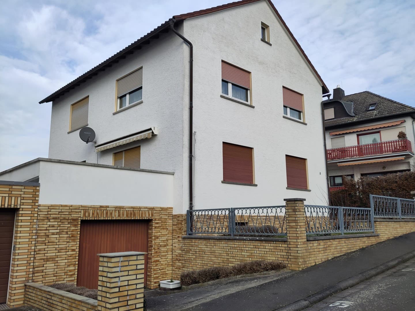 Mehrfamilienhaus in B.N.-Steinfurth