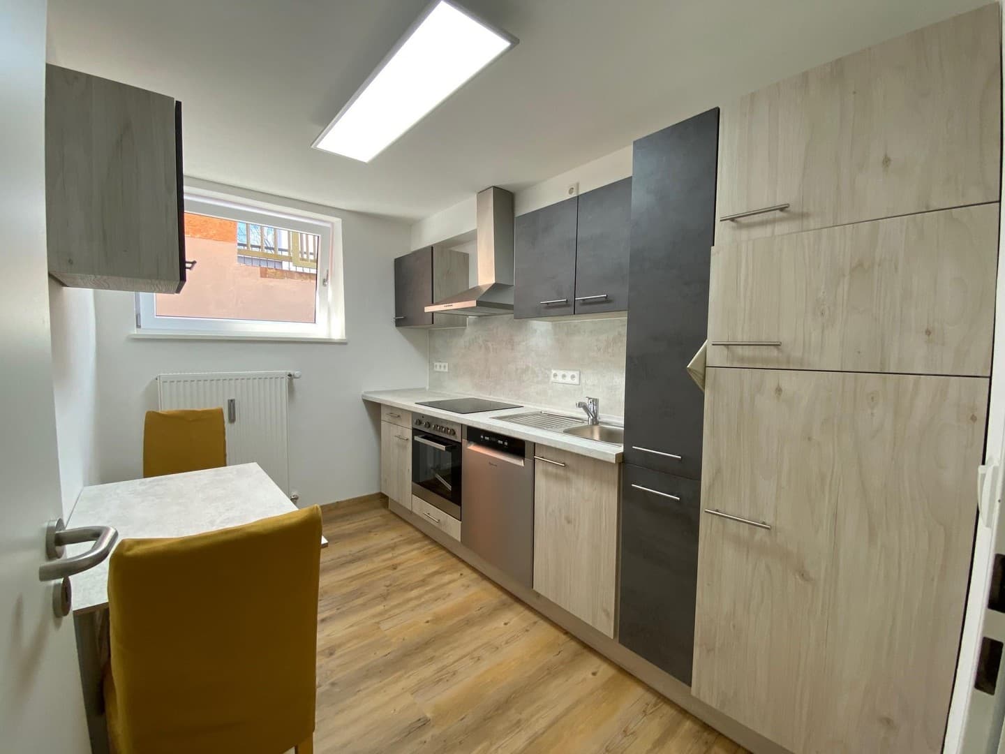 Moderne 3-Zimmer-Wohnung mit Einbauküche, Tageslichtbad und Gartennutzung in Regensburg