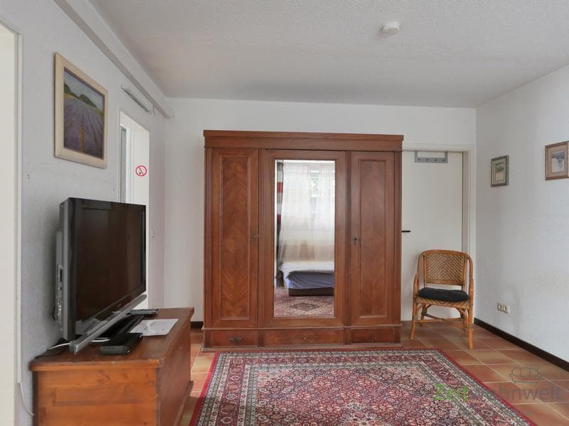 (EF1350_M) Kassel-Stadt: Brasselsberg, möbliertes Apartment für Wochenendheimfahrer, sep. Eingang, Grundreinigung inkl
