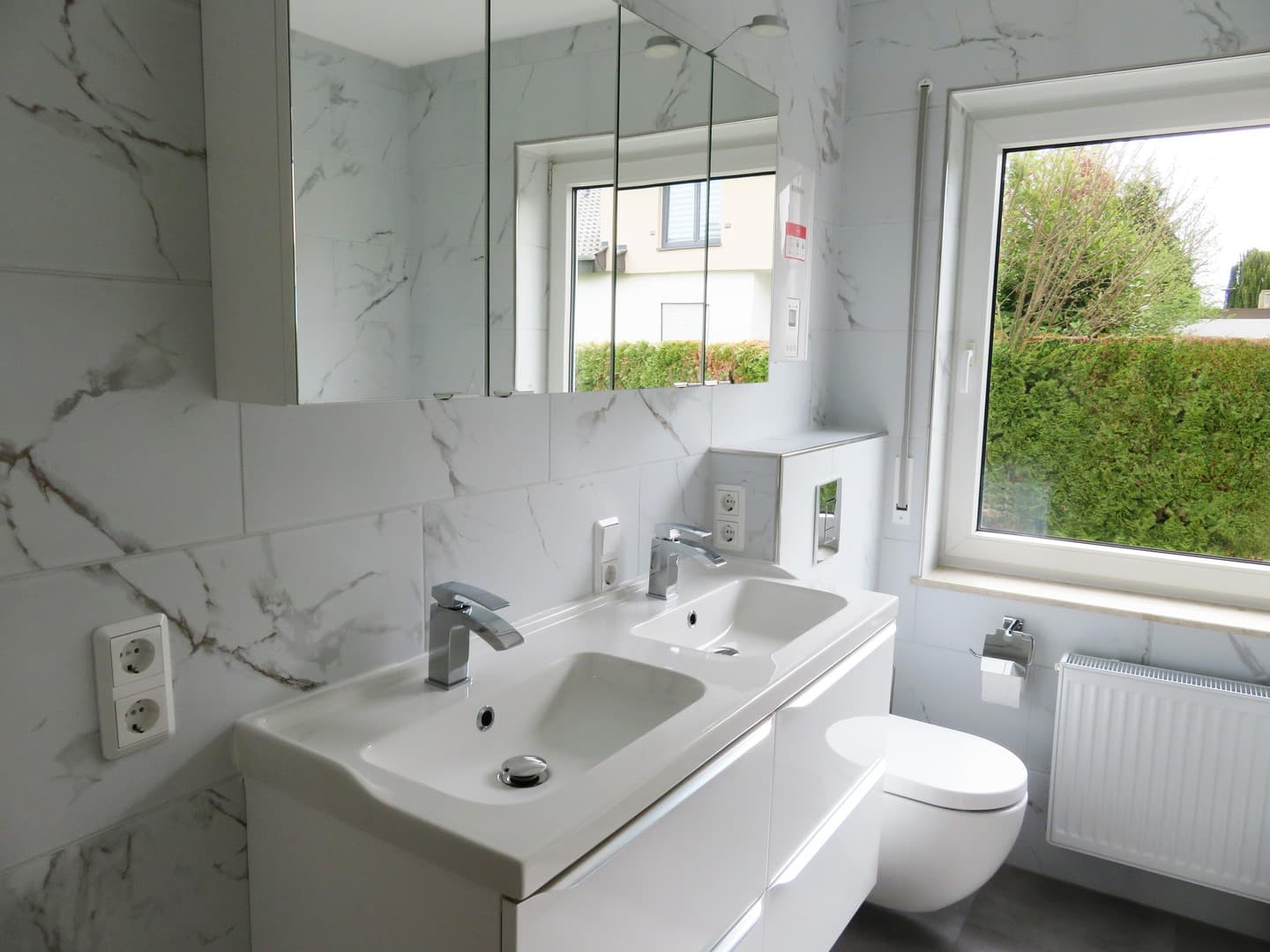 *Erstbezug nach Sanierung* 4 ZKB-Whg. 104 m² mit Terrasse & optionaler EBK
