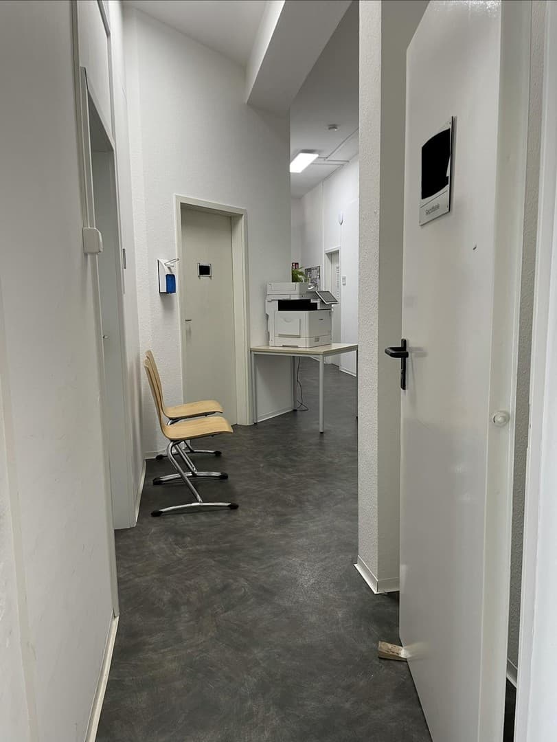 Repräsentative Gewerbefläche mit vielseitigen Nutzungsmöglichkeiten - ca. 200qm in Rastatt