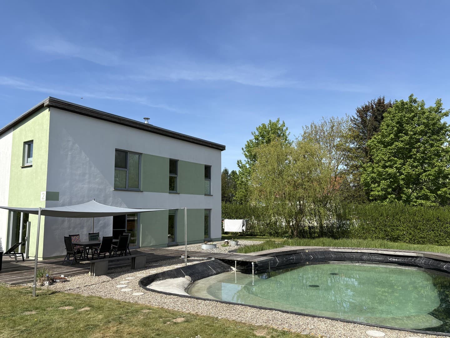 Architektenhaus (KfW 40)+ Extra Wohngebäude + Solar + Teich + Sauna