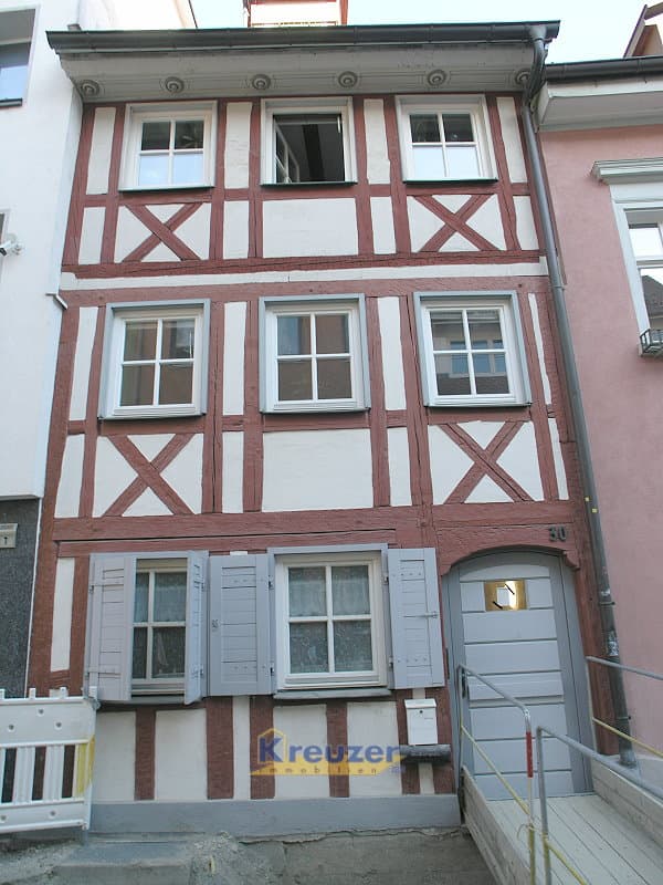 Innenstadtlage * Herzig * Gut vermietet - Fachwerk-Stadthaus in mitten von Ravensburg !