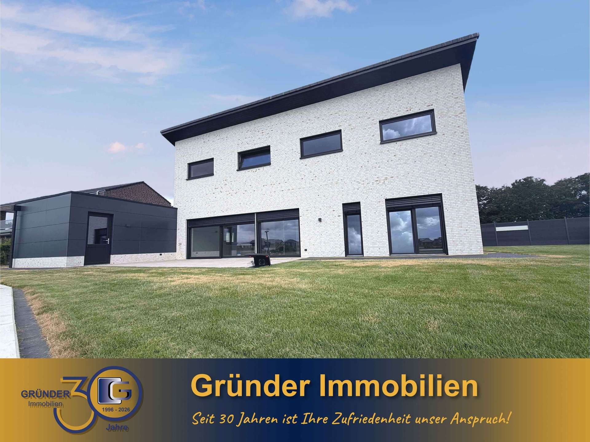 Provisionsfrei für Käufer! Ebenerdiges Traumhaus in einmaliger Seelage !