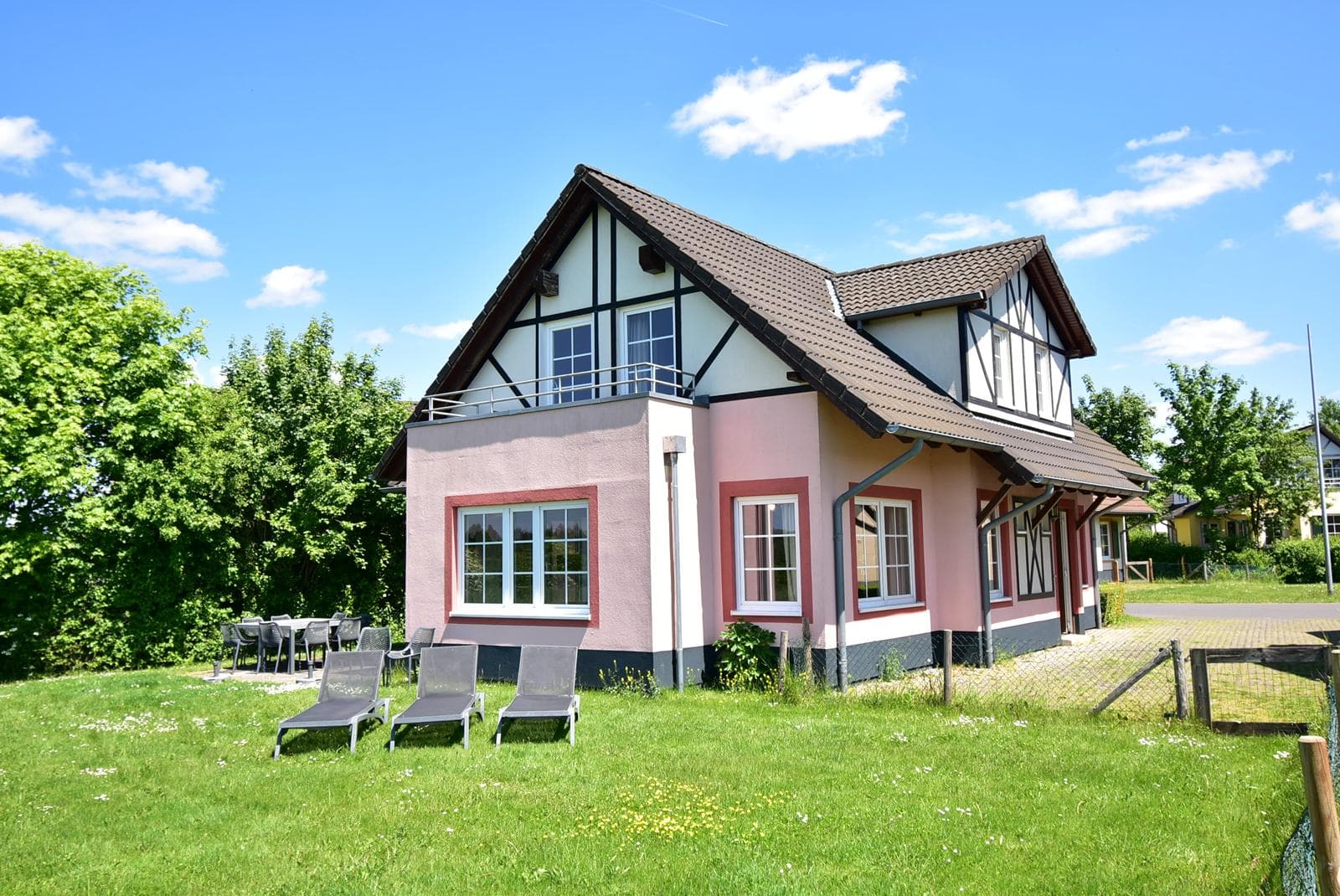 Freistehendes Ferienhaus am Rande des Golfplatzes in Cochem (3943)