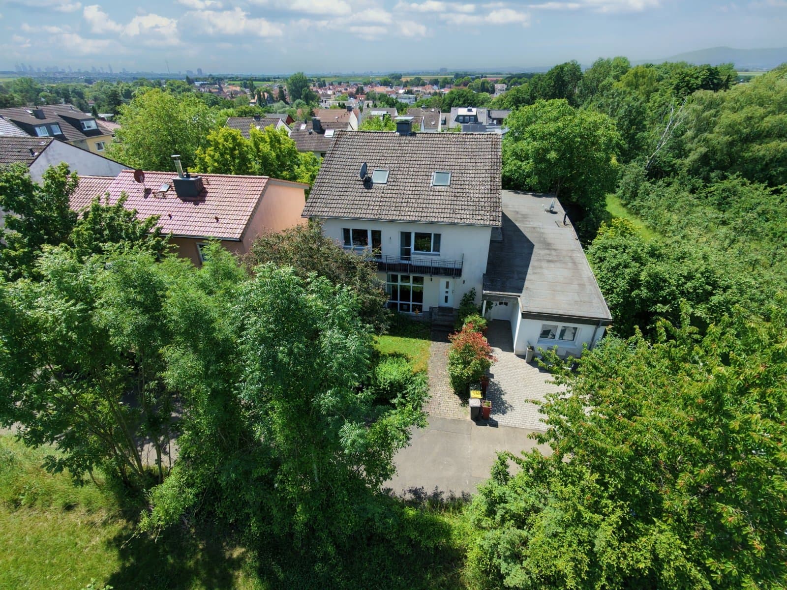 Frankfurt-Nieder-Erlenbach, EFH