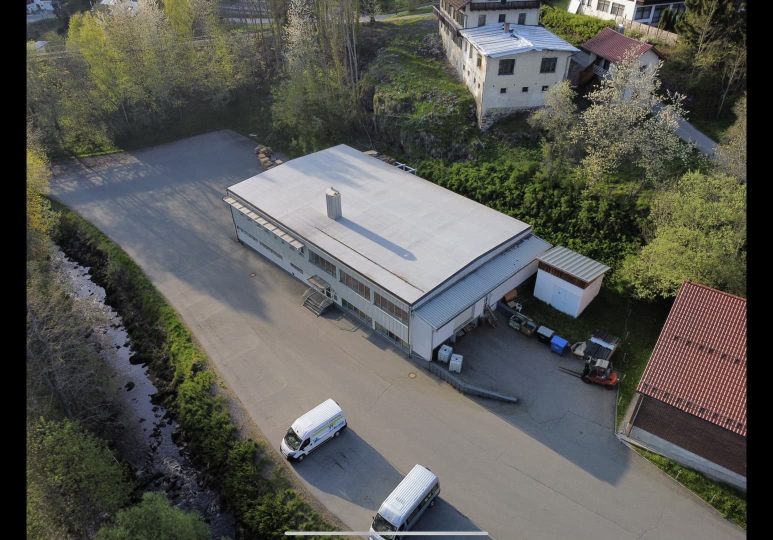 Gewerbe-Produktionshalle zum Kauf