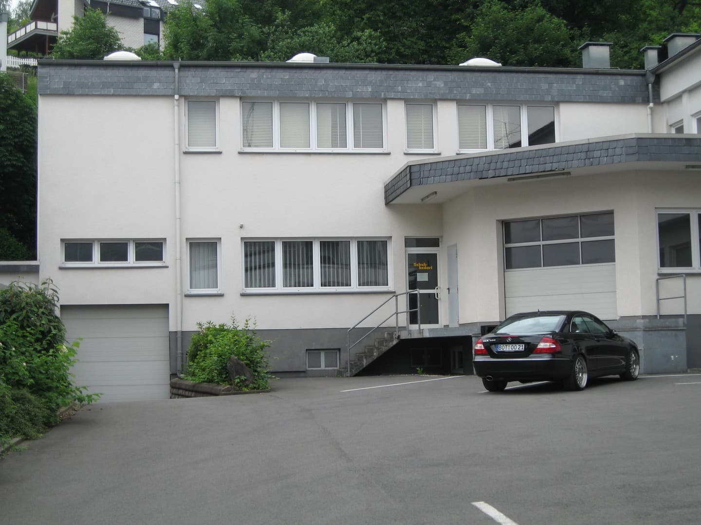 Gewerbeflächen 282,2 m² im Erdgeschoss mit Laderampe