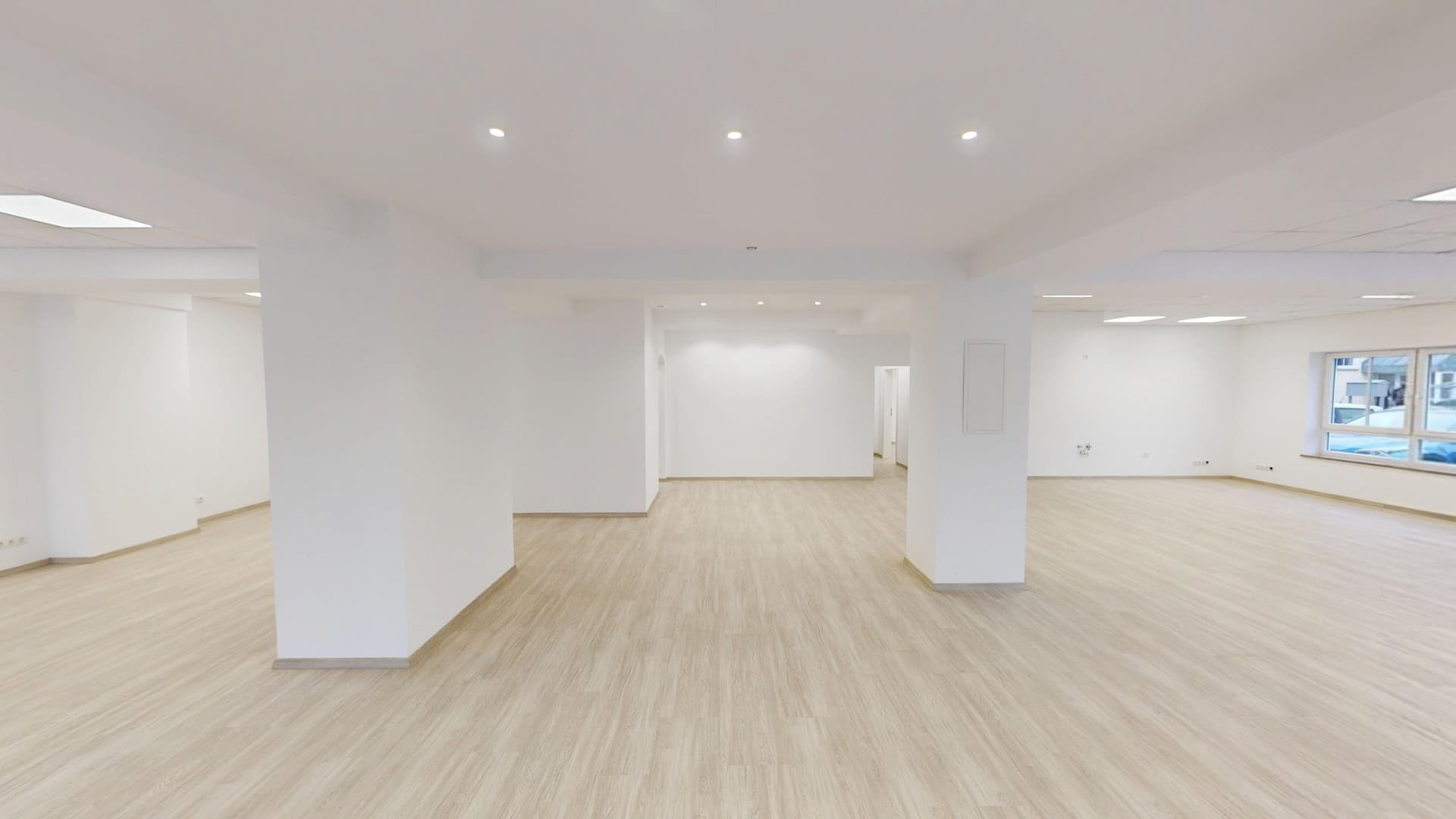 Kernsanierte Praxis-/Bürofläche | 224 m² | teilbar ab ca. 19 m2| sofort verfügbar