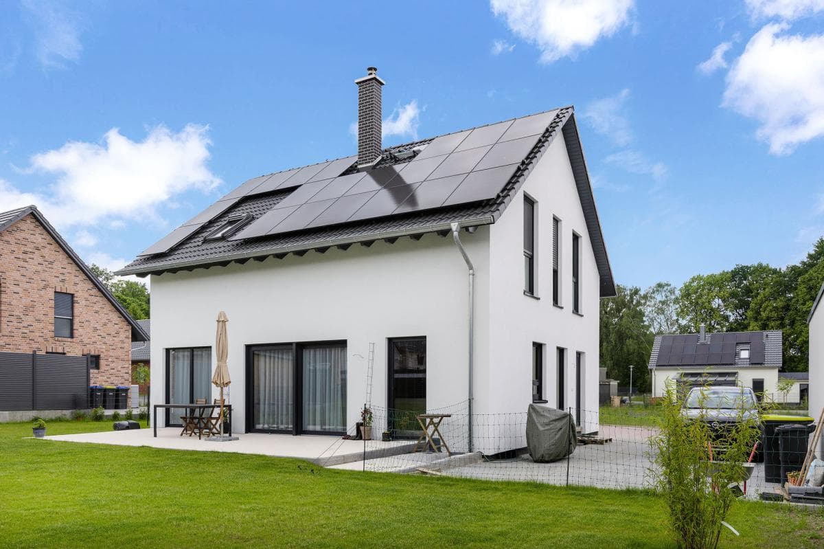 Exklusives OKAL Einfamilienhaus – Modernes Wohnen auf höchstem Niveau in bester Lage von Röbel