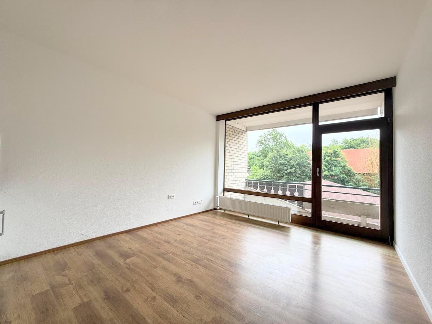 Frisch modernisiertes 1-Zimmer-Appartement mit Aufzug in Horn-Bad Meinberg