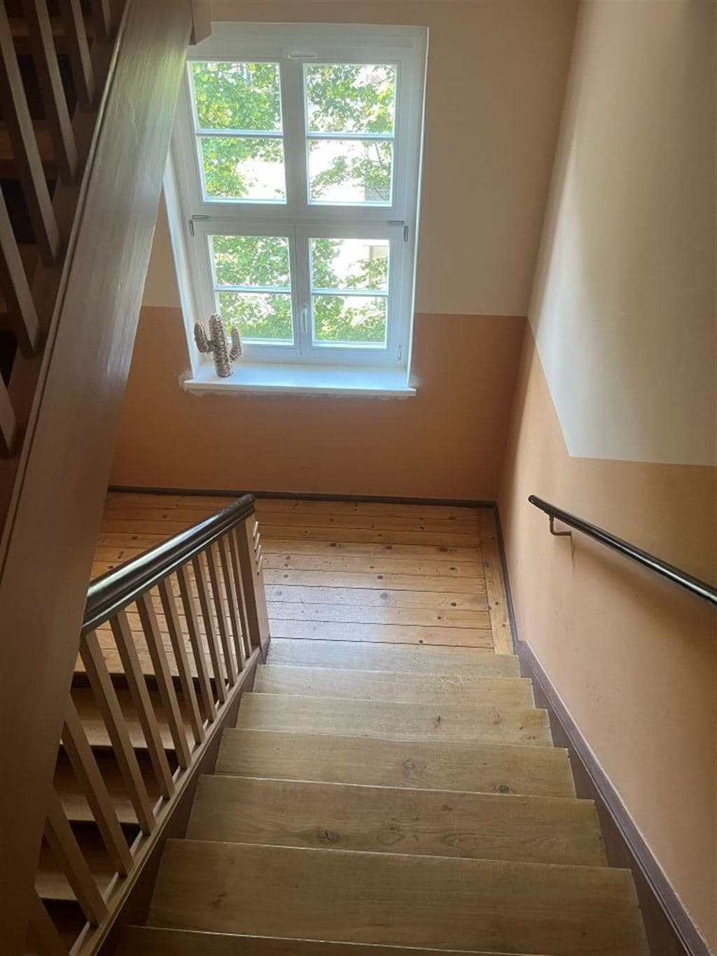 Attraktive und vermietete 2 Zimmer Eigentumswohnung mit Balkon in Leipzig - Stötteritz