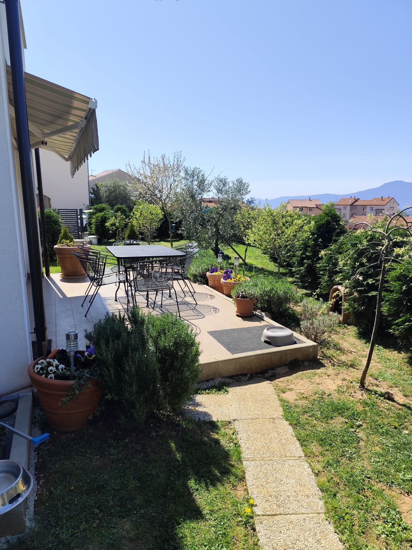 Wohnung Mladenići, Viškovo, 91m2