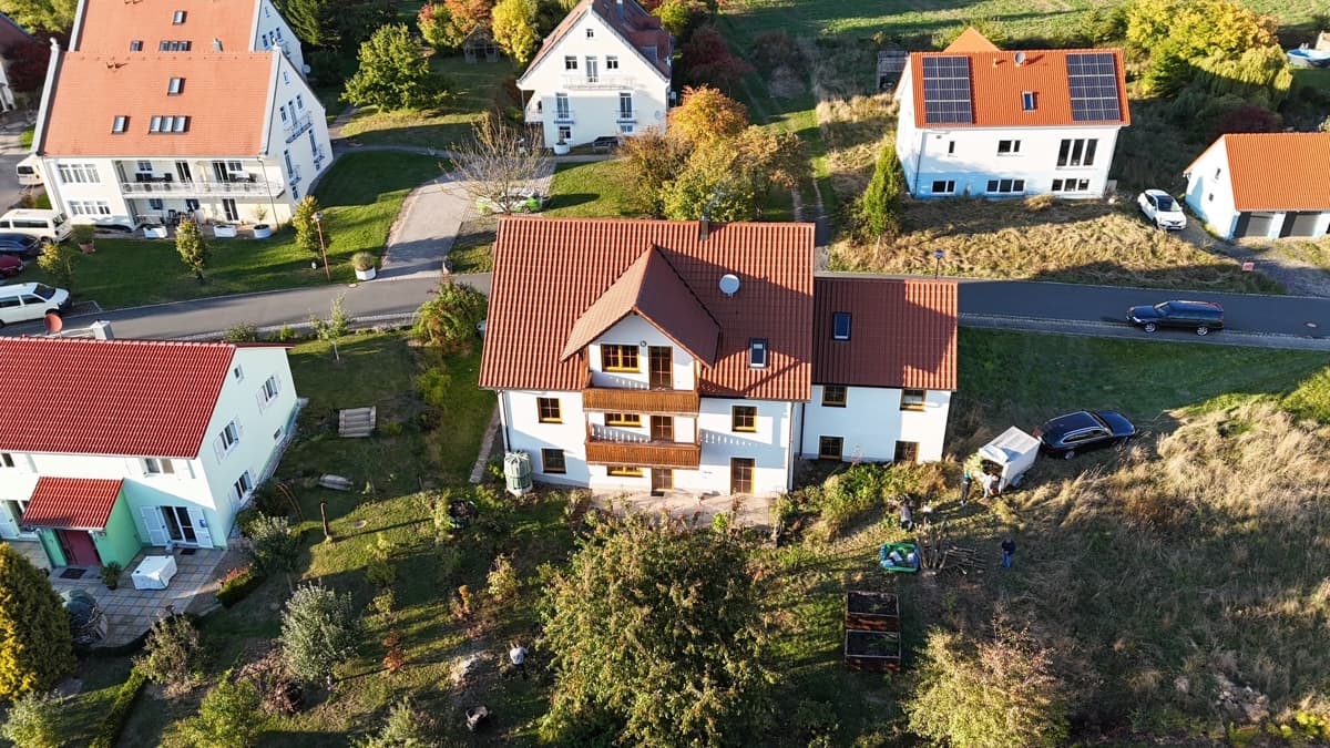 Mehrfamilienhaus mit vier Wohneinheiten