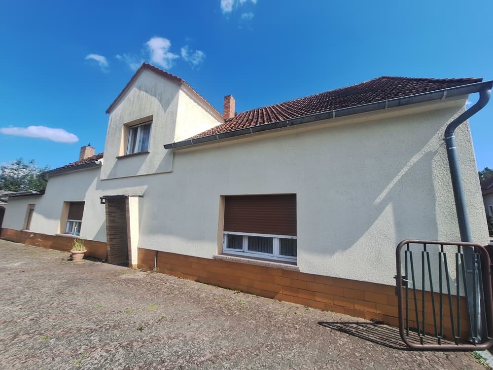 Ein Haus, viele Möglichkeiten - Wohnen, Arbeiten und Leben auf großem Grundstück!