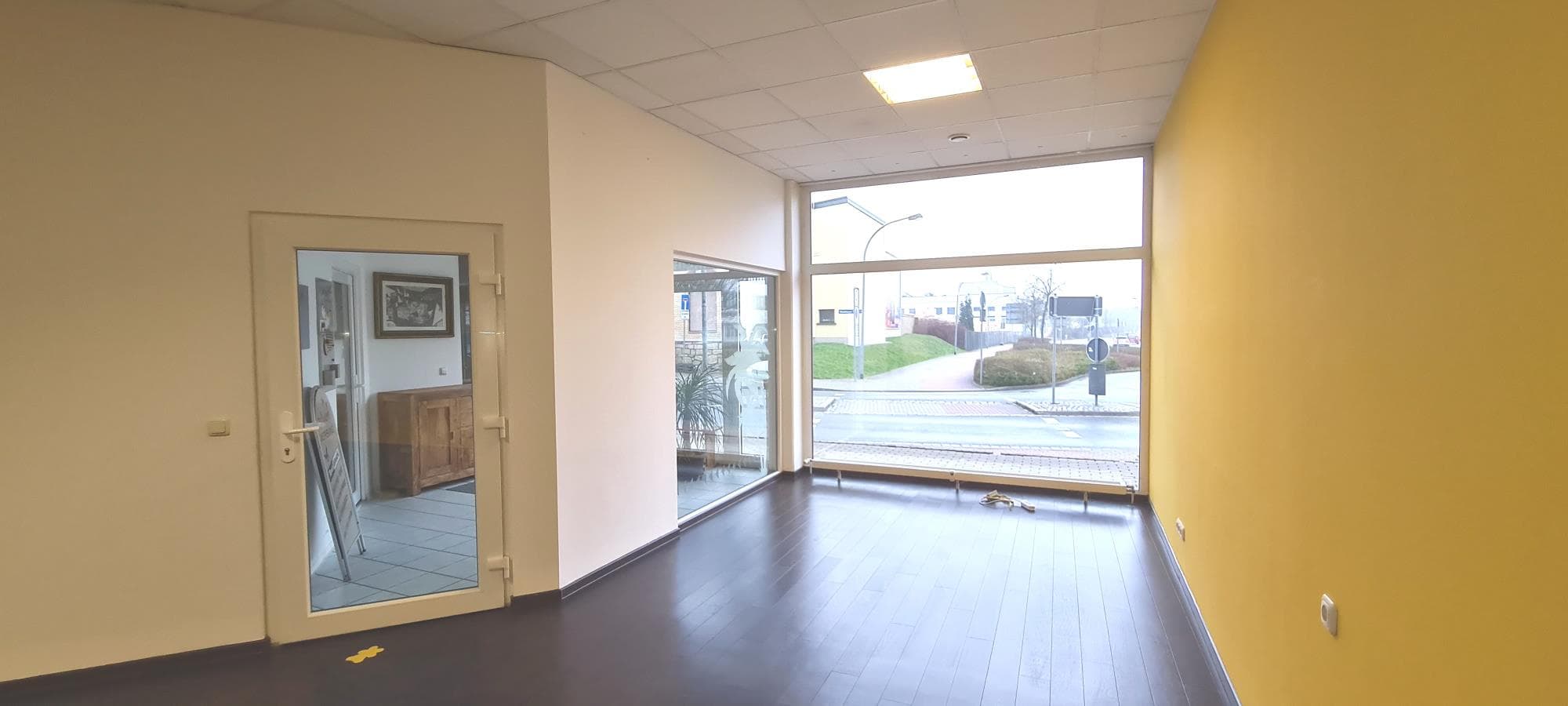 Zentral gelegene Laden-, Büro- oder Praxisfläche in Hermsdorf