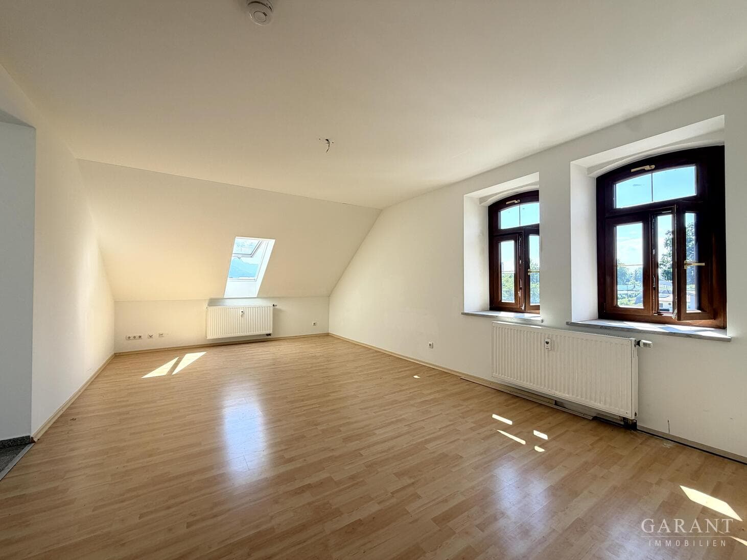 Wohnen im historischen Tonwerk - großzügige 4 Zimmer-Dachgeschoss-Wohnung mit Bergblick